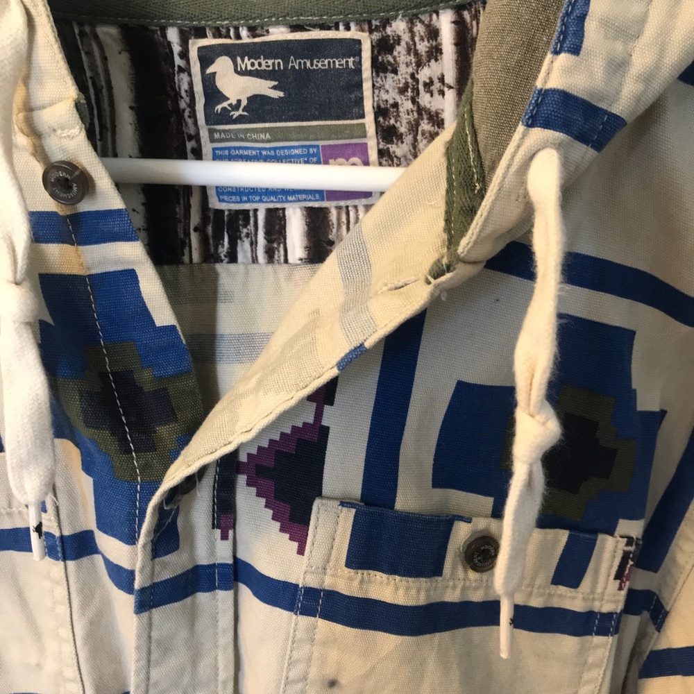 Men’s modern amusement button up w/hoody